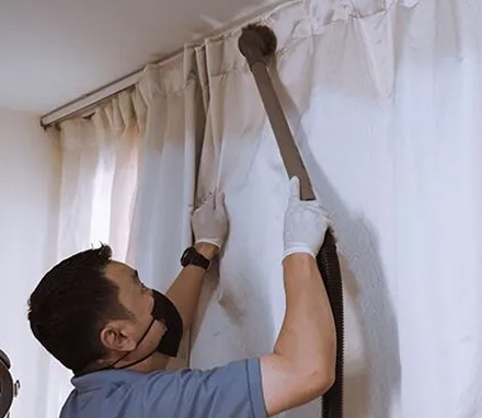 Curtain cleaning in Brighton
